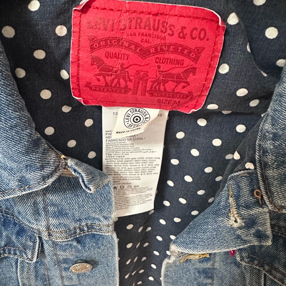Levi's Women's Classic Blue Jean Jacket - Picture 2 of 6
